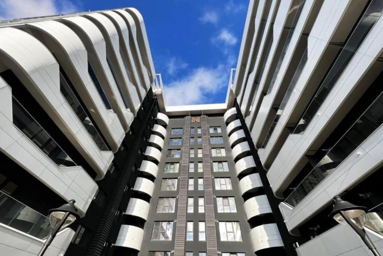 Near Airport 2 Rooms Apartments In Himson Iasi Luaran gambar